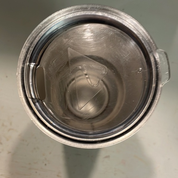 Arctic Silver 32 ounce stainless steel silver insulated travel tumbler with lid - Picture 6 of 13